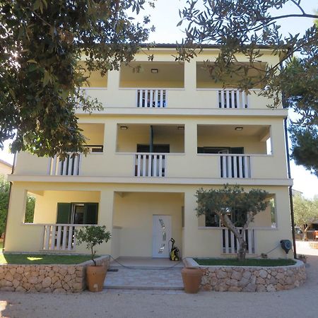 Apartmani Mara Pakoštane Екстериор снимка