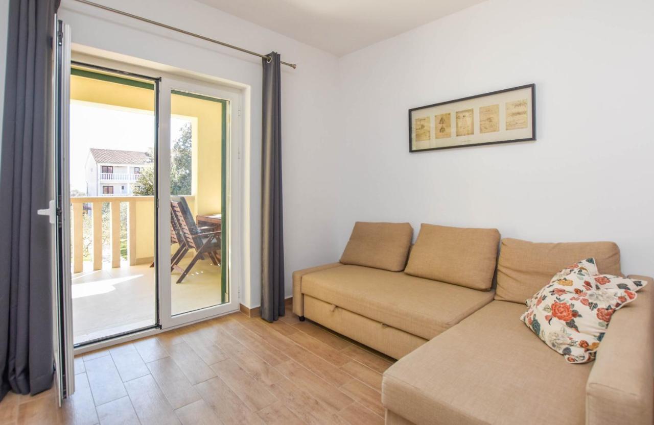 Apartmani Mara Pakoštane Екстериор снимка